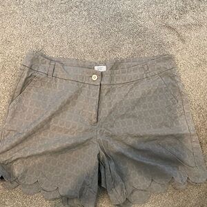 Crown & Ivy Gray Scalloped Women's Shorts